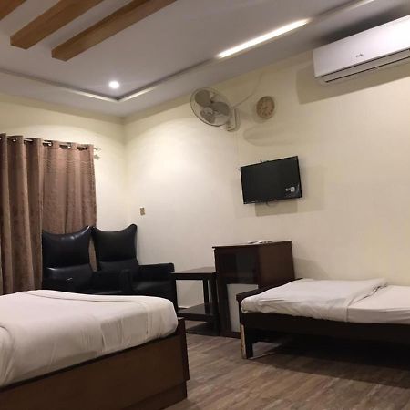Hotel S.R. Lounge ムルターン エクステリア 写真