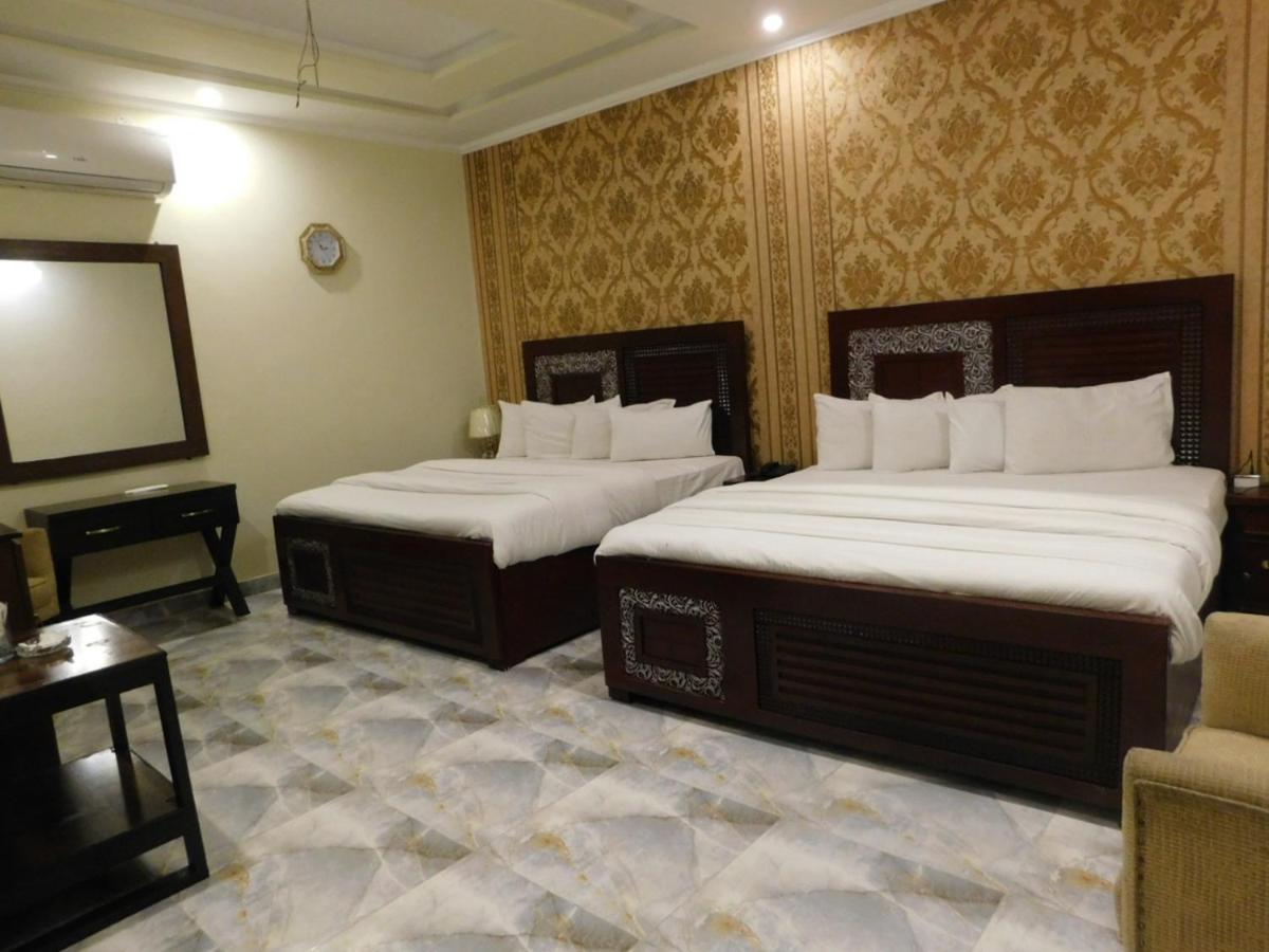 Hotel S.R. Lounge ムルターン エクステリア 写真