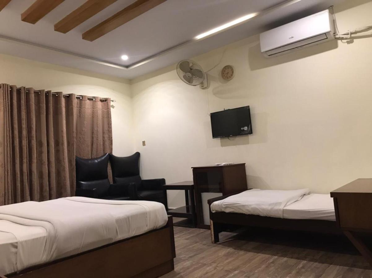 Hotel S.R. Lounge ムルターン エクステリア 写真