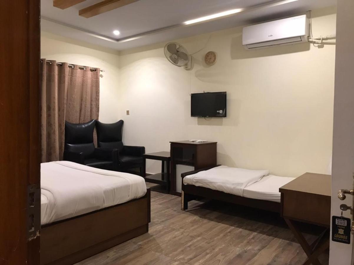 Hotel S.R. Lounge ムルターン エクステリア 写真