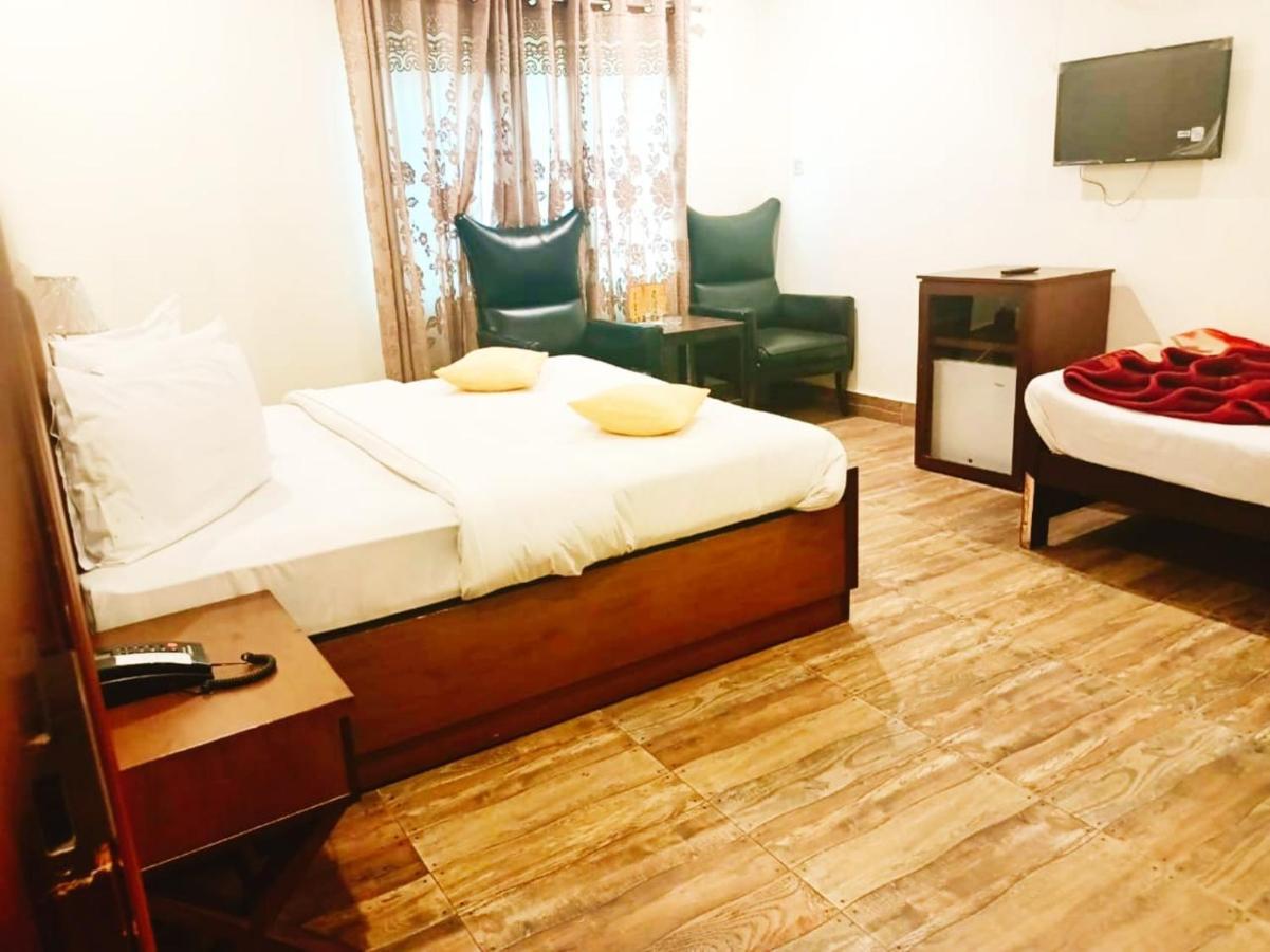 Hotel S.R. Lounge ムルターン エクステリア 写真