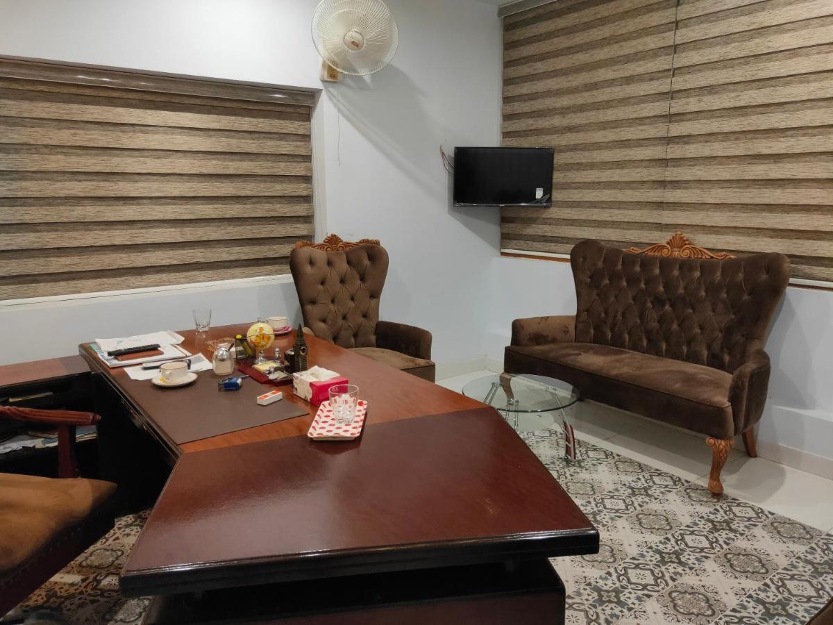 Hotel S.R. Lounge ムルターン エクステリア 写真