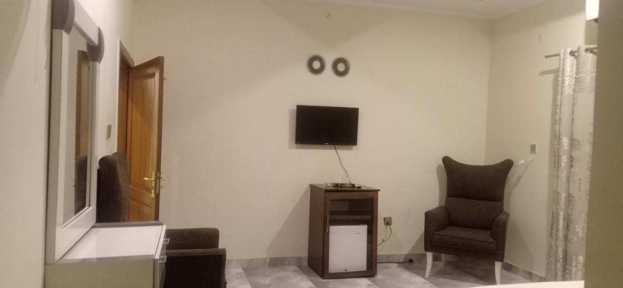Hotel S.R. Lounge ムルターン エクステリア 写真