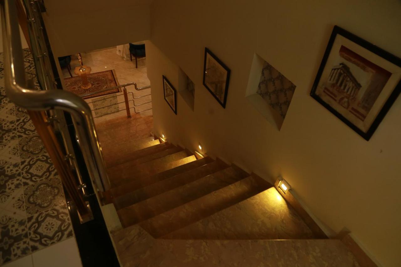Hotel S.R. Lounge ムルターン エクステリア 写真