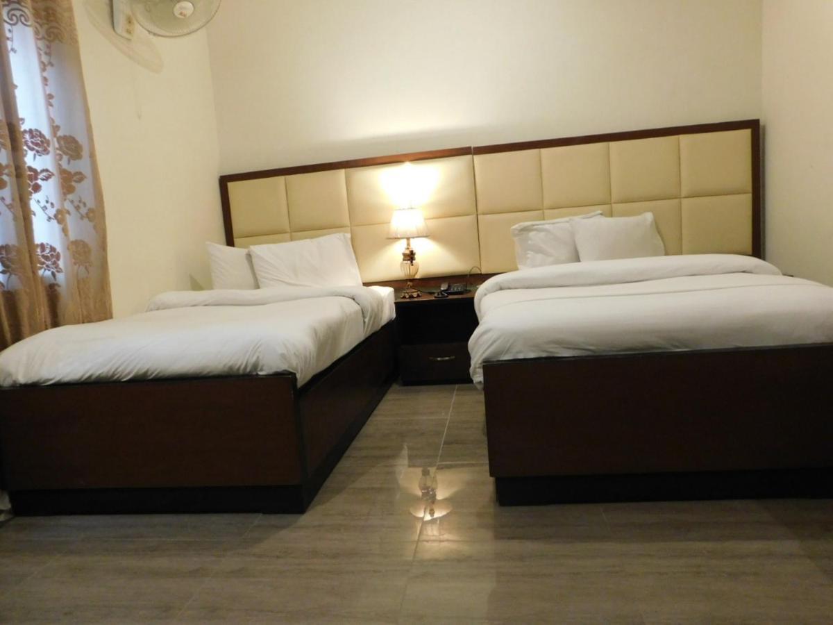 Hotel S.R. Lounge ムルターン エクステリア 写真